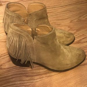 Lucky booties size 6